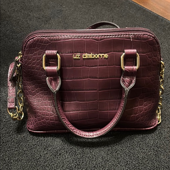 Liz Claiborne Burgundy Croc-Embossed Women's Bag - Picture 1 of 4